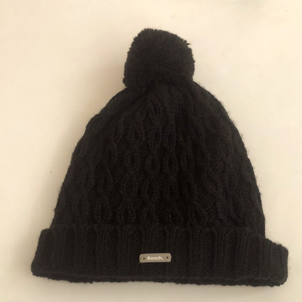 Bench Hat one size  Winter Black Pom Pom Lined unisex Excellent Condition